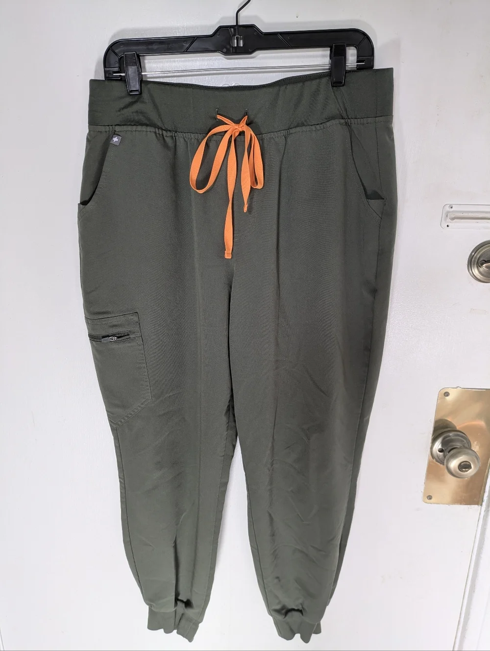 FIGS Zamora Jogger Scrub Pants Olive Green Scrub Pants Size XL - Picture 7 of 13